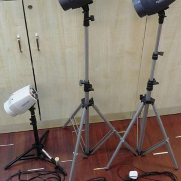 3x Professional Studio Flash Light 專業影樓閃燈