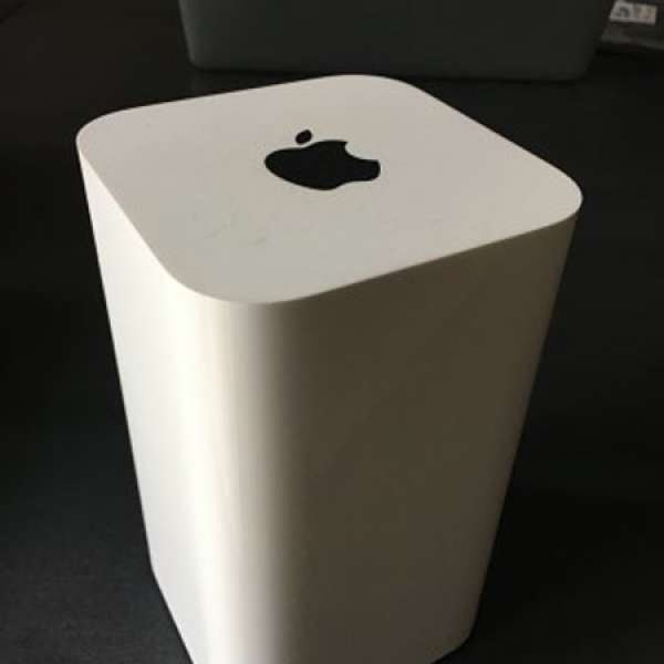 Apple Time Capsule WIFI Router with 2TB Hard Disk