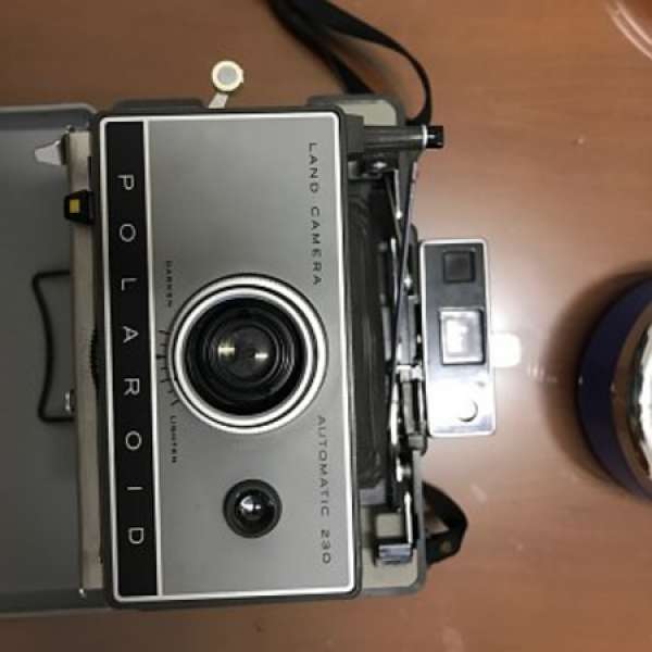 「搬屋清箱」Polaroid Land Camera 230