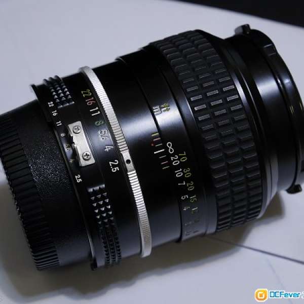 Nikon Nikkor 105mm f2.5 AI