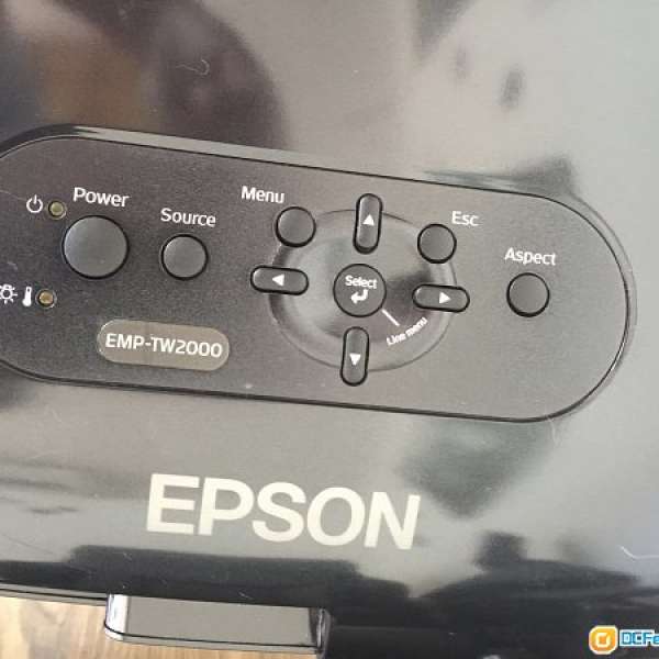 Epson EMP-TW2000 投射連幕