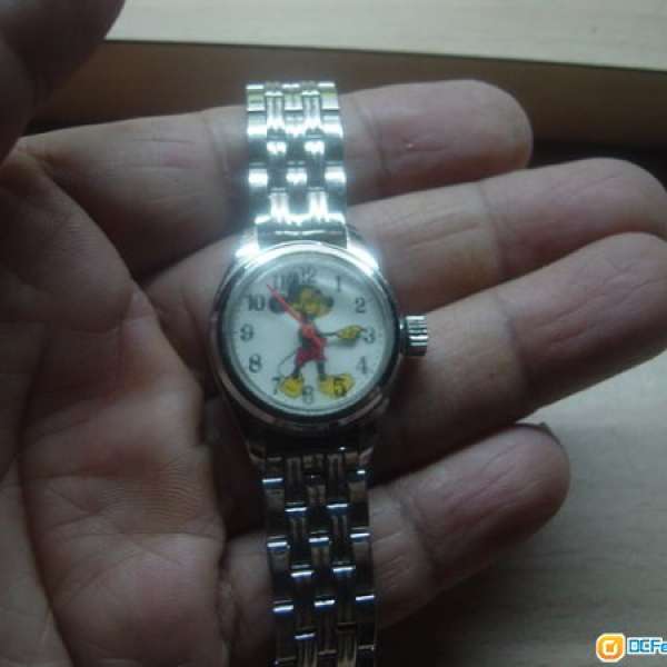 古舊 香港製 米奇老鼠 上鍊 機械 女裝手錶,只售HK$130(不議價,請看貨品描述)
