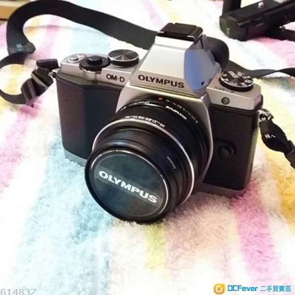 95%NEW Olympus OMD EM5行貨+NEW Olympus M.Zuiko 17mm f/1.8