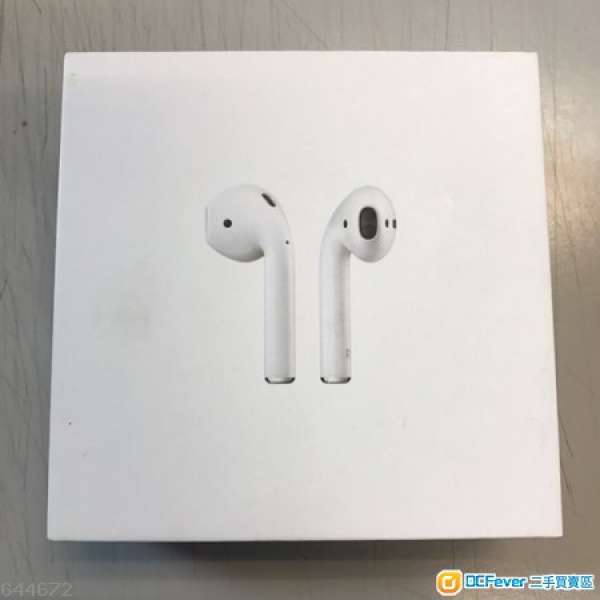 9成新：Apple Airpod 保養至2018-2月，全套有盒，齊配件