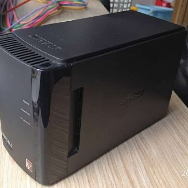 Buffalo LinkStation™ Pro Duo NAS 網路伺服器+ 2隻250GB硬碟