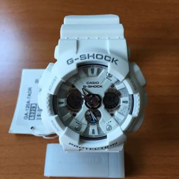 95% 新 G shock GA-120A