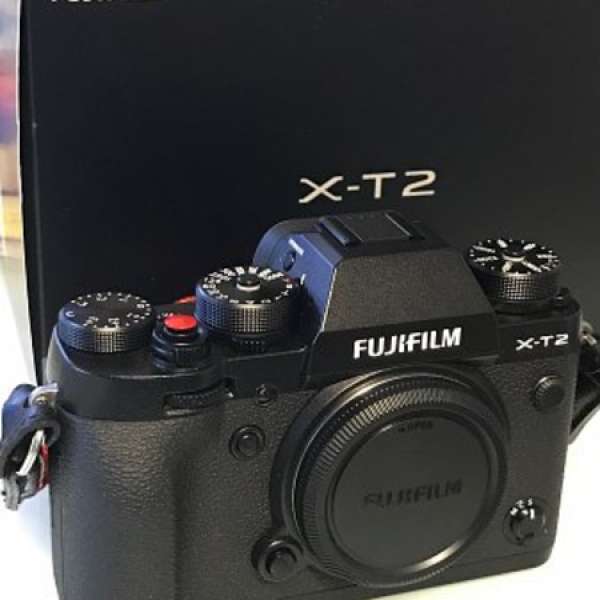 99% new Fujifilm X-T2 Body 連3粒原廠電