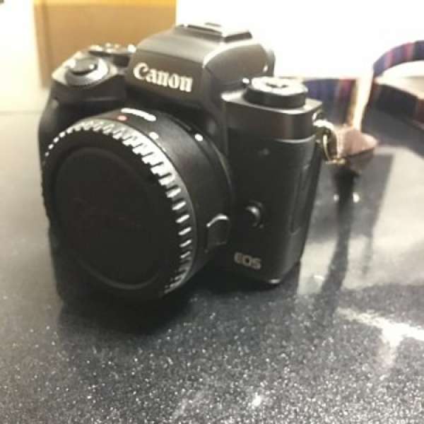 90%新 原裝行貨未過保 Canon M5 連EF/EFS mount