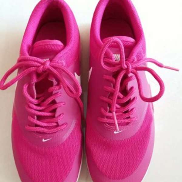 NIKE粉紅色波鞋