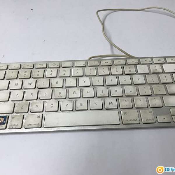 出讓有線Apple keyboard