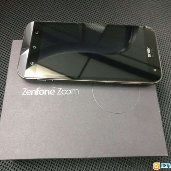 全新  黑色 ASUS ZenFone Zoom  4GB RAM + 128GB ROM + NFC