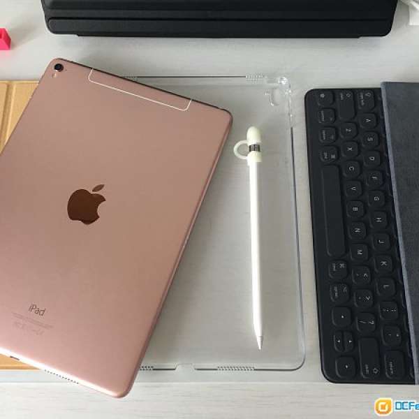 Apple iPad Pro 9.7 -LTE 128GB (Rose Gold) , Pencil, Keyboard