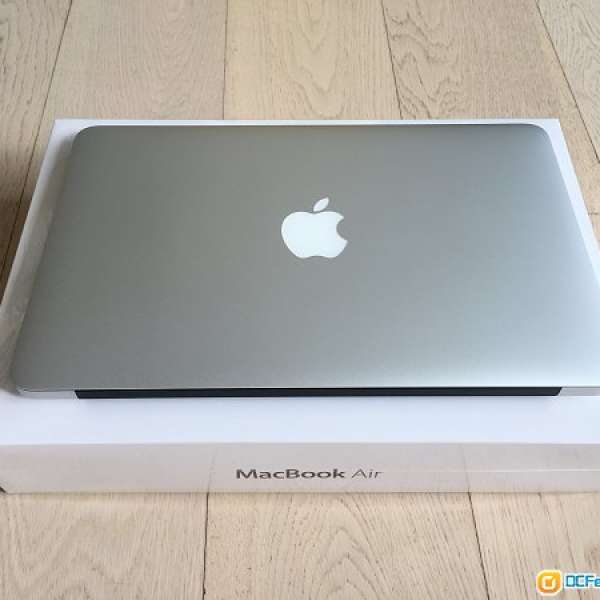 MacBook Air 11"    (Mac apple book pro iphone ipad)