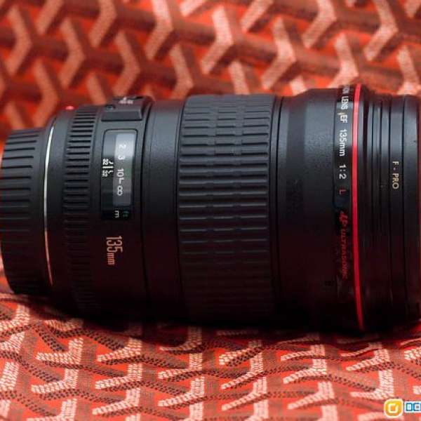 Canon EF 135mm f2 L USM Lens 97% NEW
