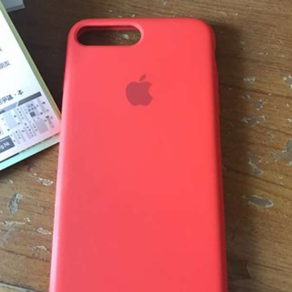 iphone 7 plus  紅色機殼  $150有意pm