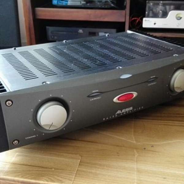 美國後级 alesis ra150 amplifier