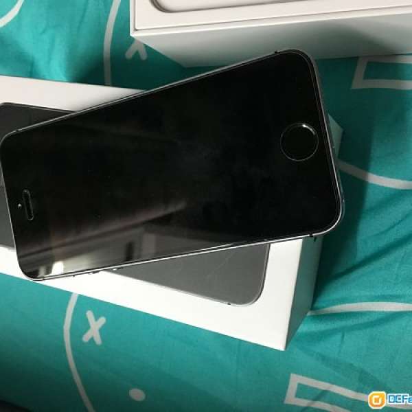 IPhone SE 64G gery