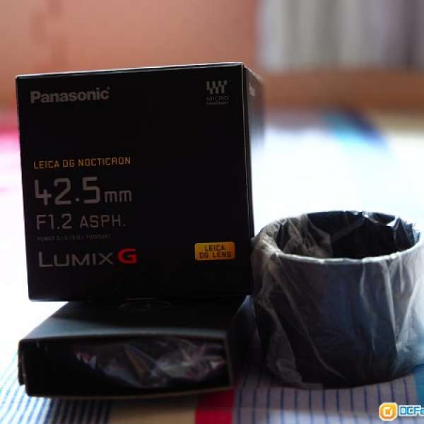 Panasonic Leica 42.5MM F1.2