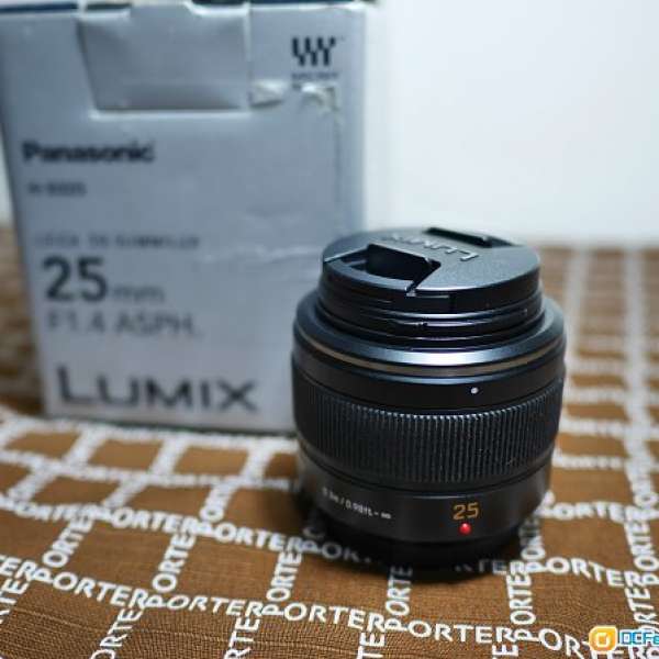 Panasonic Leica DG Summilux 25mm F1.4