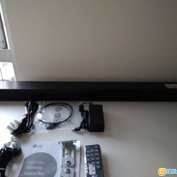 LG SJ4 HiRes Sound Bar (2017 New Product)