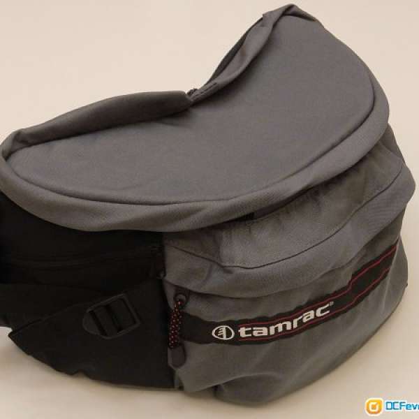99% New TAMRAC Waist Pack Camera Bag
