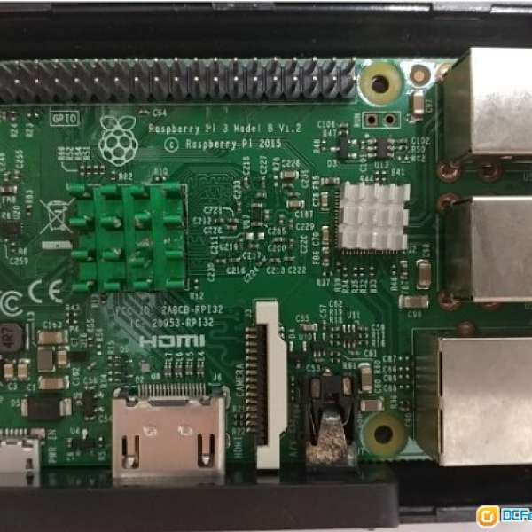 Raspberry Pi 3 (Made in UK) + 機箱