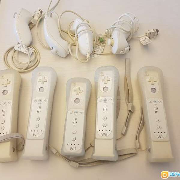 Nintendo Wii and Wii U Controller + Nunchuks