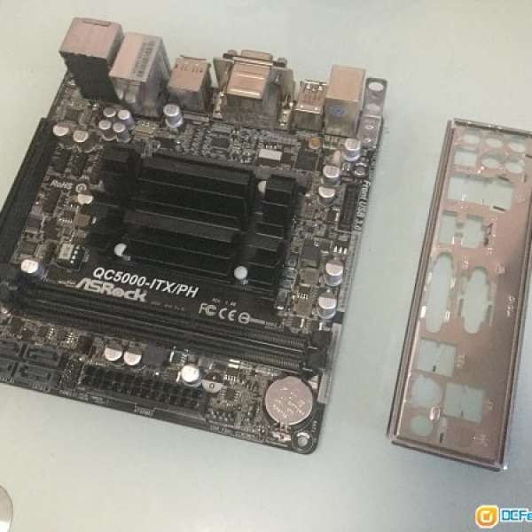 主機板ASROCK QC5000-ITX/PH