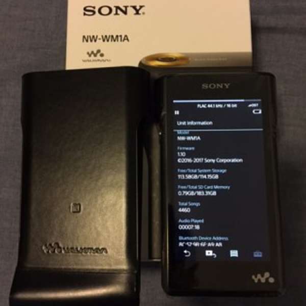 Sony WM1A (“黑磚”)