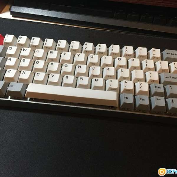GK64 機械鍵盤