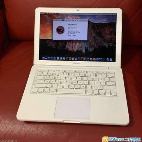 Macbook 13吋、2010年、Core 2 - 2.4GHZ, 4GB 内荐、500GB 硬盘