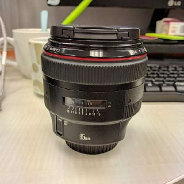 Canon EF 85mm f/1.2 L II USM