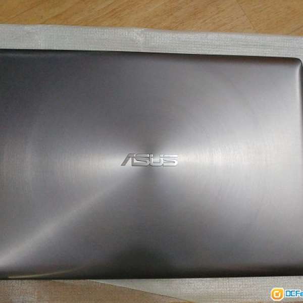 Asus ux303ln/13吋zenbook 面殼, back cover (非觸屏版) 全新