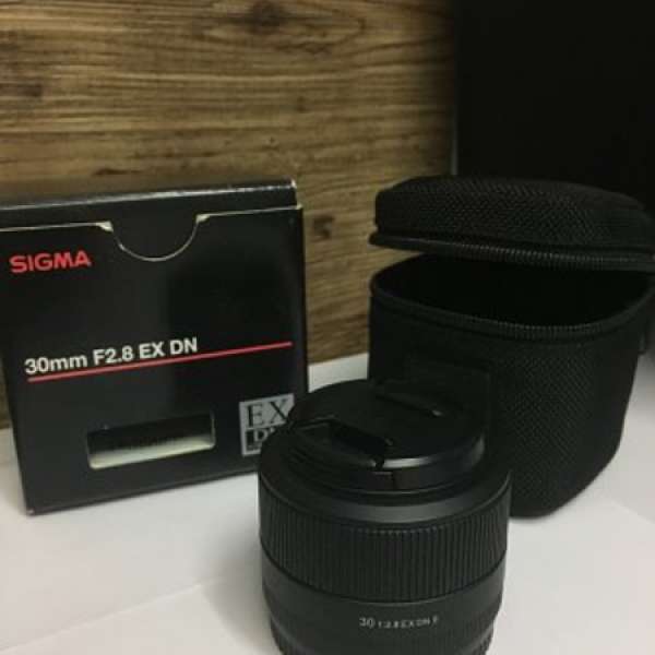 sony sigma 30mm f2.8