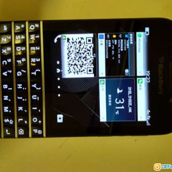 黑莓 blackberry Q10 香港行货 全新配件 极新