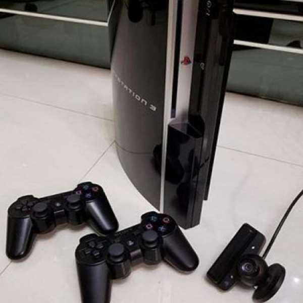 PS 3主機一部，手制兩個，眼仔一隻，16隻Game，全走$1000蚊，插制即玩。
