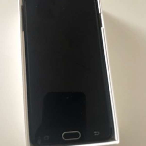 99.999% new Samsung Galaxy J7 Prime mobile