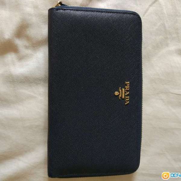 Prada 深藍色大銀包 document holder Wallet