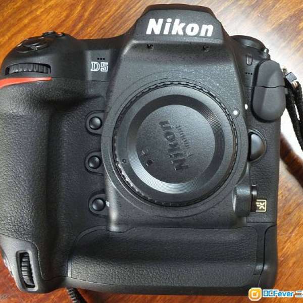 98%新行貨Nikon D5 XQD Version 2舊好新嘅Nikon電, shutter 5,000交換D850補錢