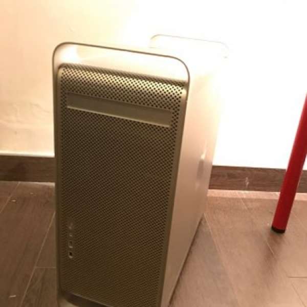 Apple Mac Pro G5 空機箱一個