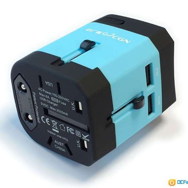 Univeral travel power plug USB charger adapter 全球通用 旅行 萬能 插頭 充電器