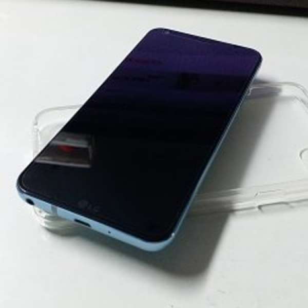 LG Q6+ 冰晶藍 99.9% new