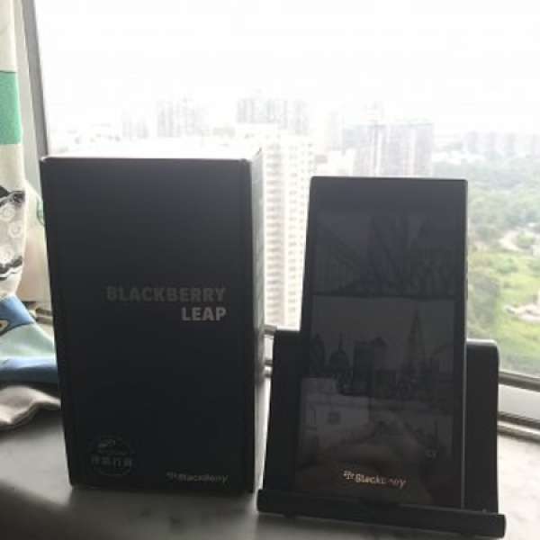 Blackberry Leap 80% 新 手機
