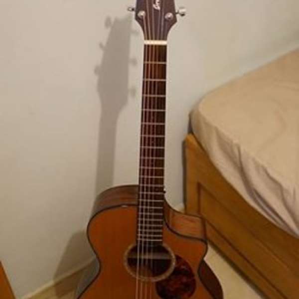 Breedlove Pursuit Concert Guitar