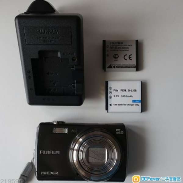 Fujifilm FinePix F200 EXR + 潛水箱