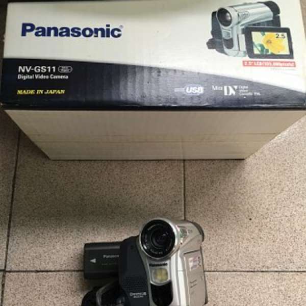 Selling Panasonic NV-GS11 DV camera攝錄機 V8帶 壞機