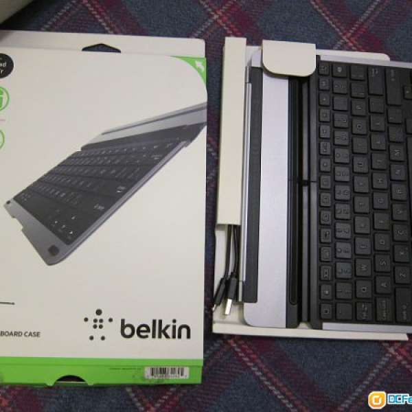 Belkin QODE thin type keyboard case in GRAY color for iPad over 99%new