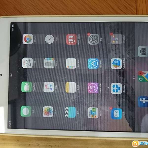 賣 有橫線MON iPad mini 2 32G wifi 銀色