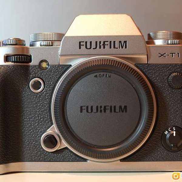 99% New Fujifilm X-T1 Graphite Silver (行貨有保)