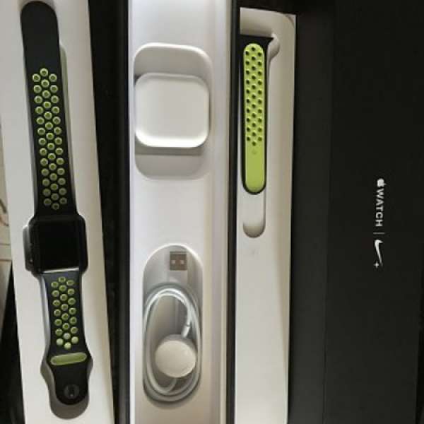Apple Watch Nike+38mm有保到2018 9月7未帶過已開盒